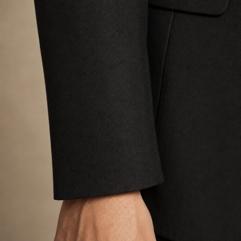 Black Slim Single-Breasted One-Button Suit — fabric close-up