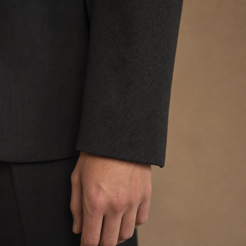 Dark Charcoal Slim Single-Breasted Suit — fabric close-up