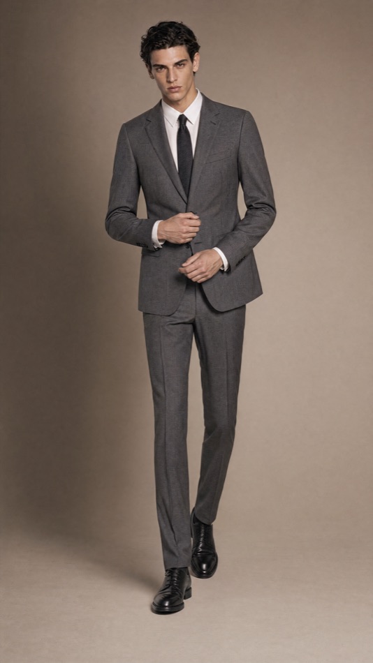 Slim Grey Single-Breasted Wool Suit — construction detail